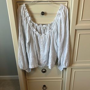 American Eagle white top, size XL